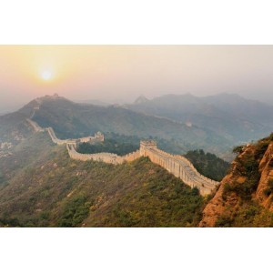 Великая Китайская стена: величественное чудо архитектуры и символ национального наследия